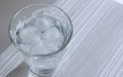 L’eau que nous sommes : pourquoi l’hydratation est un acte de respect envers soi