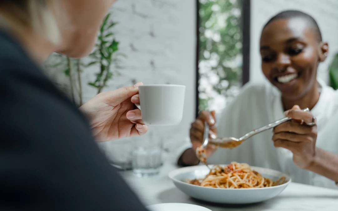 Qu’est-ce que l’alimentation consciente et comment l’intégrer dans son quotidien ?