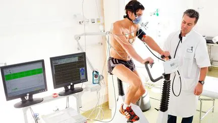 Innovation bien-être utilisant l’intelligence artificielle pour optimiser la récupération et le sommeil